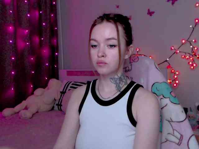 NaughtyMable webcam
