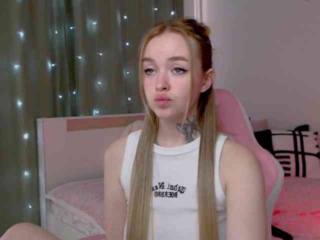 NaughtyMable webcam