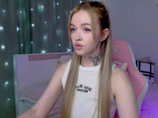 NaughtyMable webcam