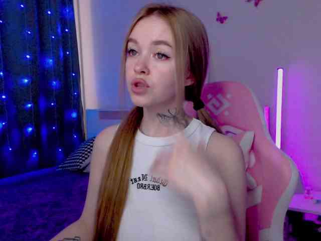 NaughtyMable webcam