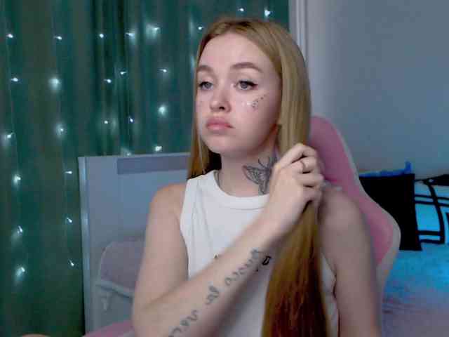 NaughtyMable webcam