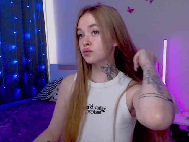 NaughtyMable webcam