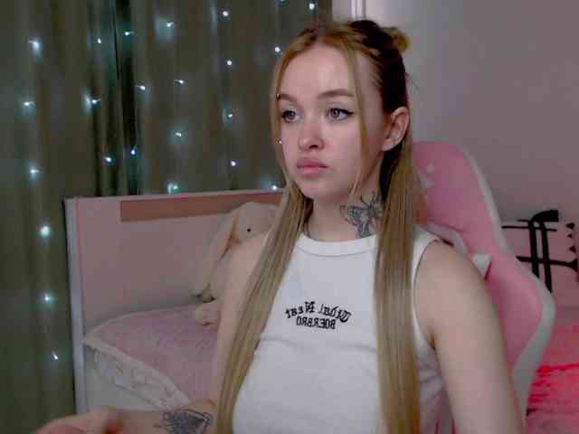 NaughtyMable webcam