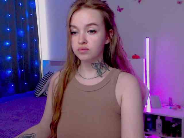 NaughtyMable webcam