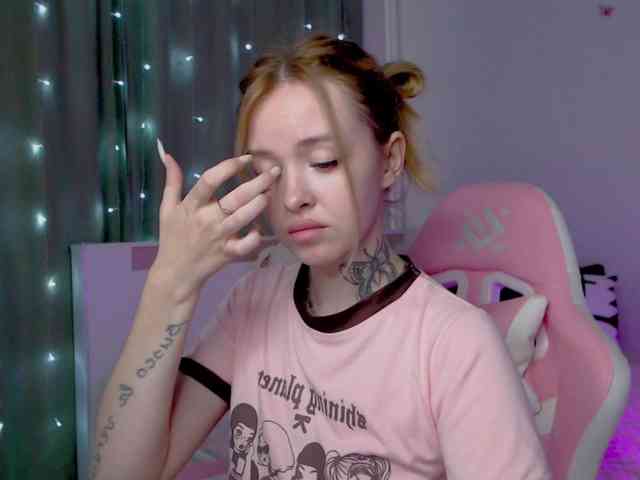 NaughtyMable webcam