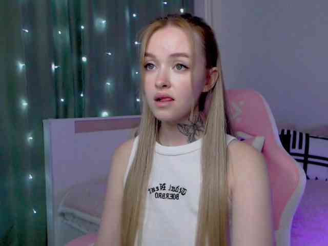 NaughtyMable webcam
