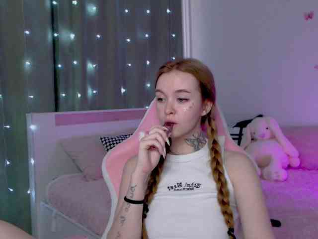 NaughtyMable webcam