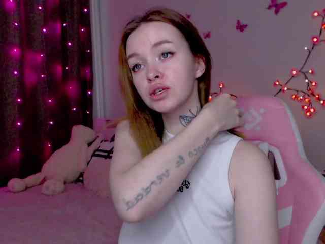 NaughtyMable webcam