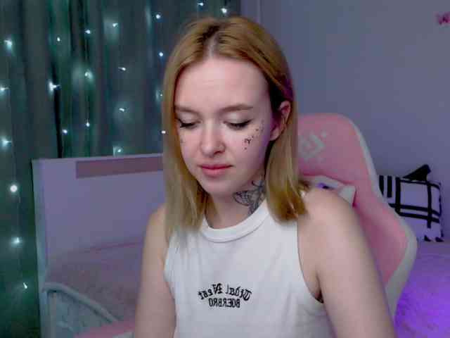 NaughtyMable webcam