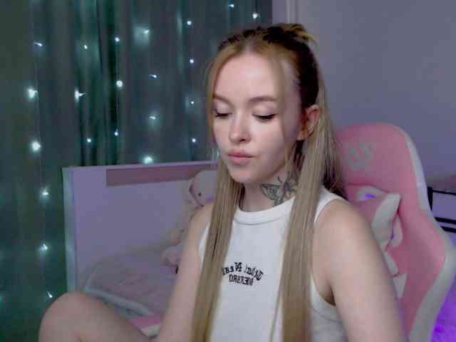 NaughtyMable webcam