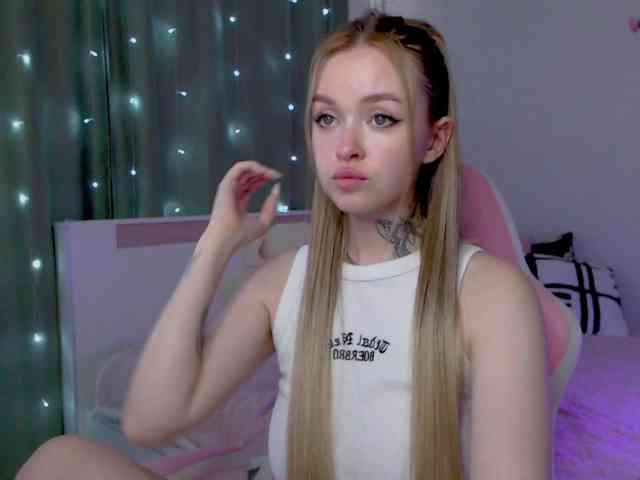 NaughtyMable webcam