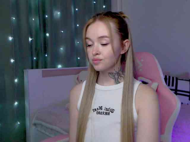 NaughtyMable webcam