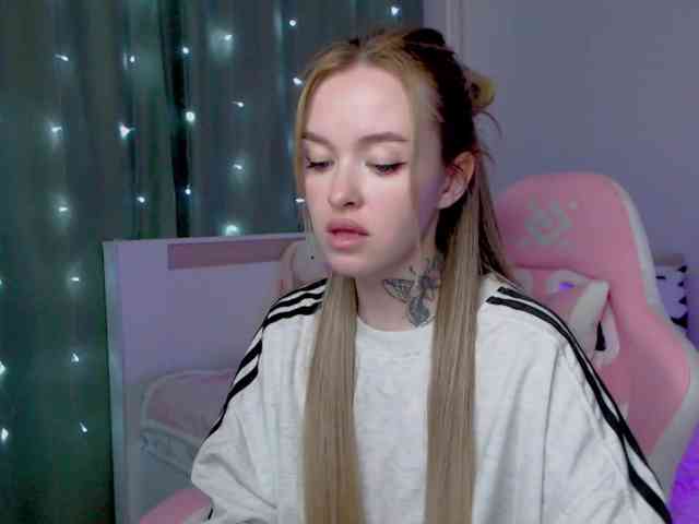 NaughtyMable webcam
