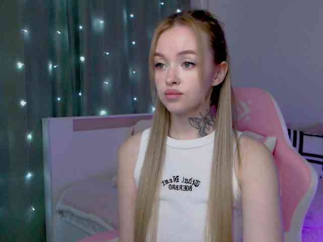 NaughtyMable webcam