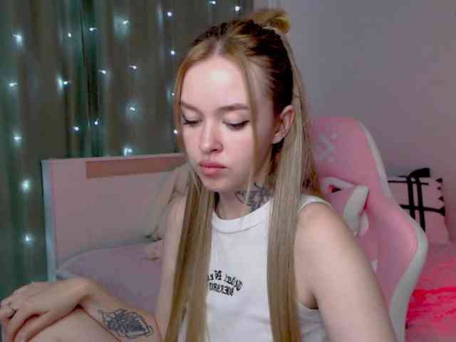 NaughtyMable webcam