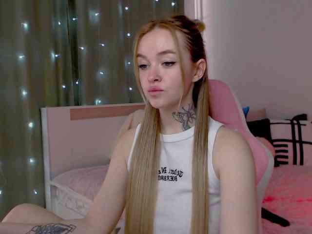 NaughtyMable webcam