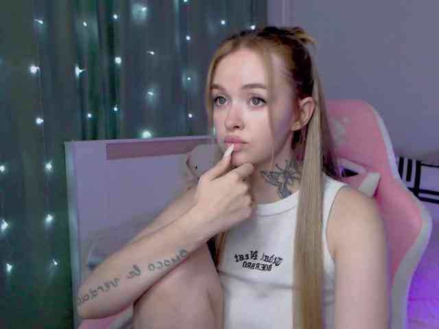 NaughtyMable webcam