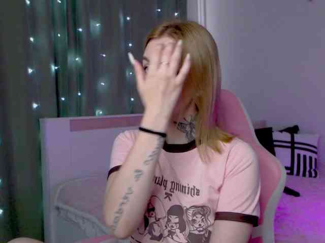 NaughtyMable webcam