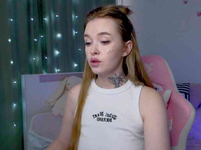 NaughtyMable webcam