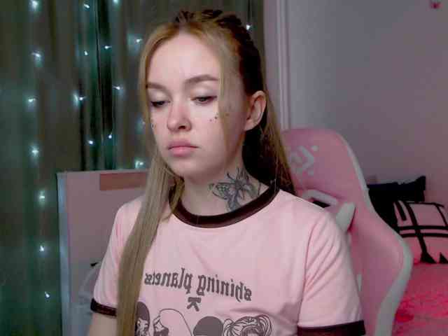 NaughtyMable webcam
