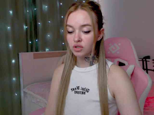 NaughtyMable webcam