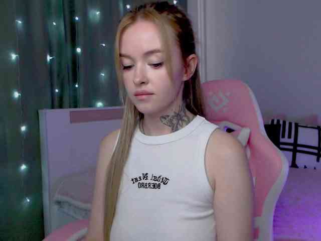 NaughtyMable webcam