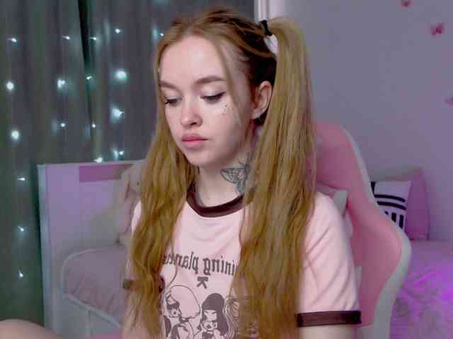 NaughtyMable webcam