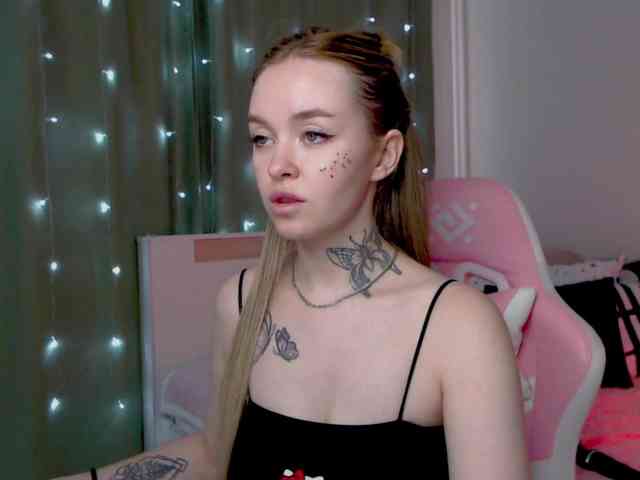 NaughtyMable webcam