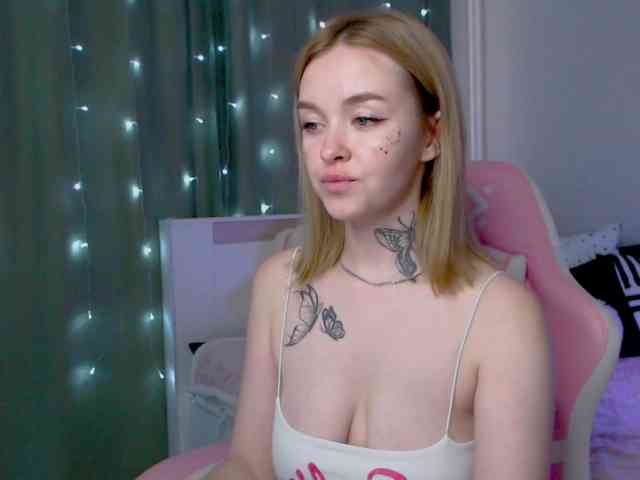 NaughtyMable webcam
