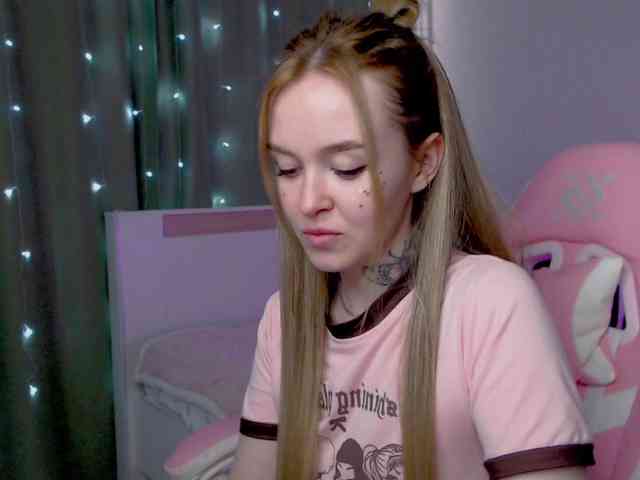 NaughtyMable webcam