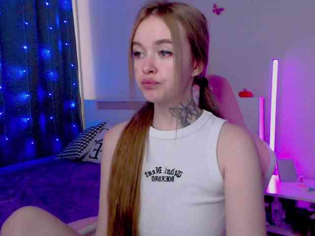 NaughtyMable webcam