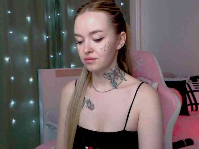 NaughtyMable webcam