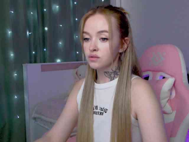 NaughtyMable webcam