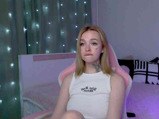 NaughtyMable webcam