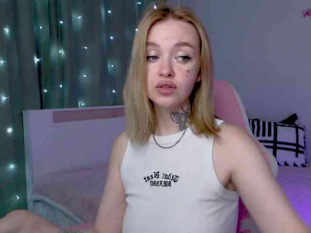 NaughtyMable webcam