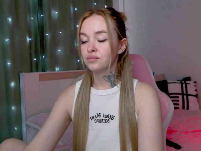 NaughtyMable webcam