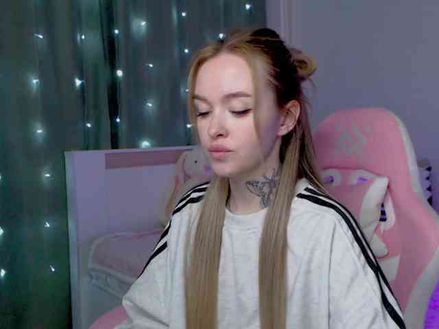 NaughtyMable webcam
