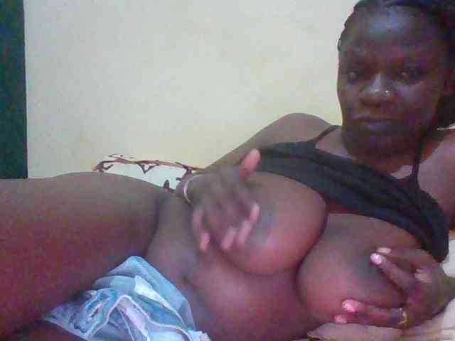 Sexxyboobs2 webcam