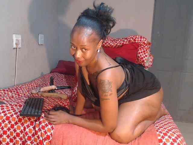 DARKNLOVELYxxx99a webcam