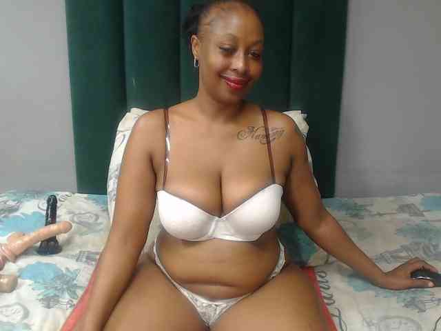 DARKNLOVELYxxx99a webcam