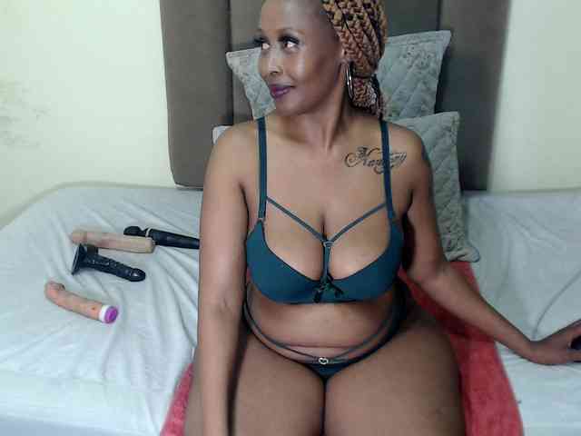 DARKNLOVELYxxx99a webcam