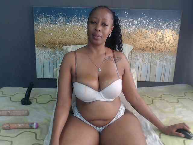 DARKNLOVELYxxx99a webcam