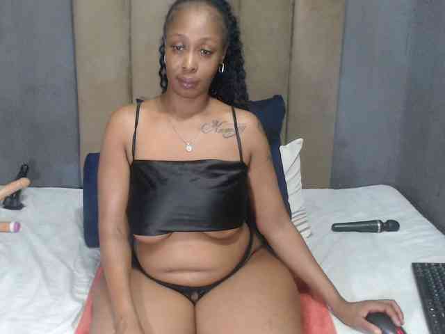 DARKNLOVELYxxx99a webcam