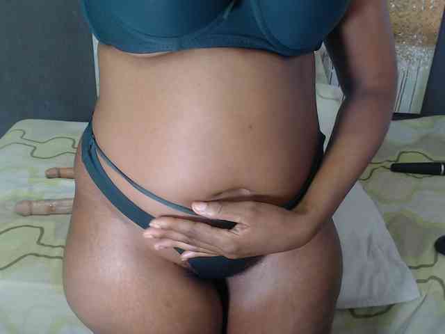 DARKNLOVELYxxx99a webcam