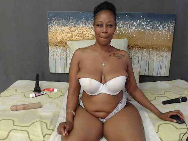 DARKNLOVELYxxx99a webcam