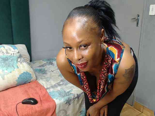 DARKNLOVELYxxx99a webcam