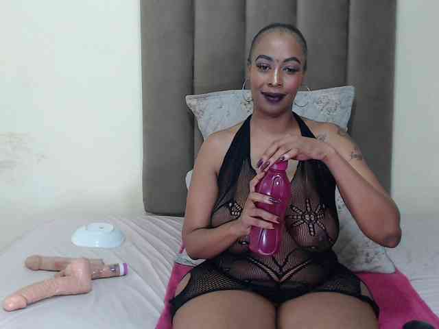 DARKNLOVELYxxx99a webcam