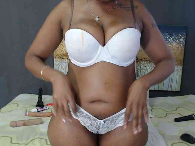 DARKNLOVELYxxx99a webcam