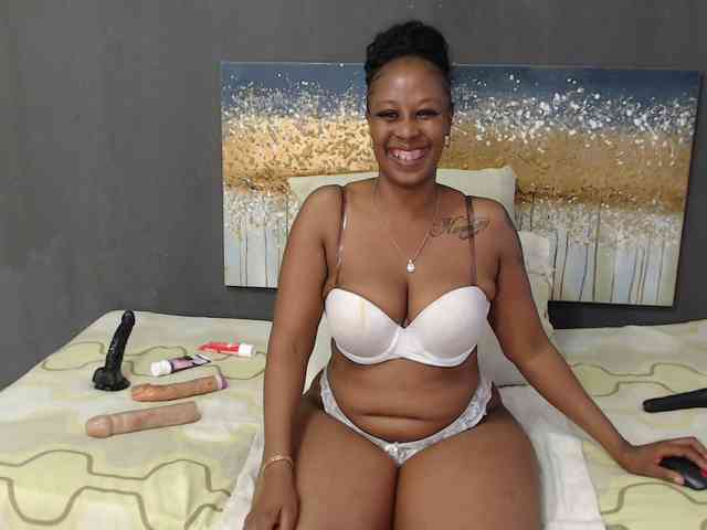 DARKNLOVELYxxx99a webcam