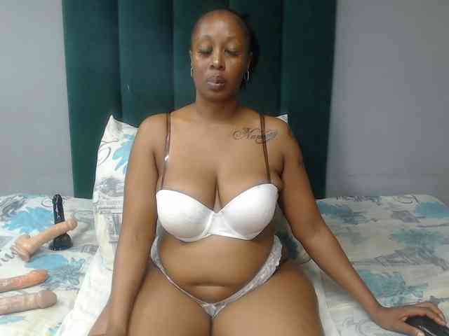 DARKNLOVELYxxx99a webcam